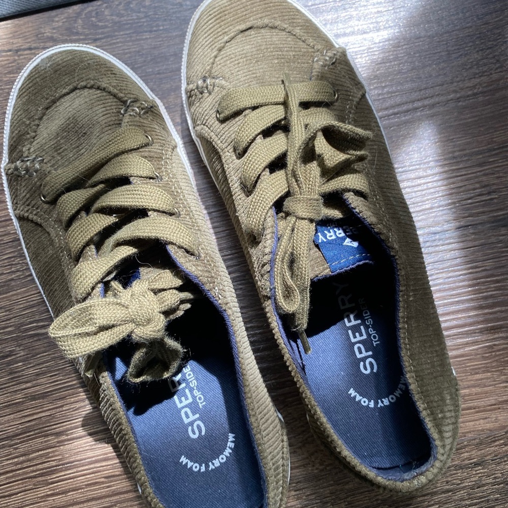 Sperry Women’s  Olive Canvas Casual Sneakers sz 7